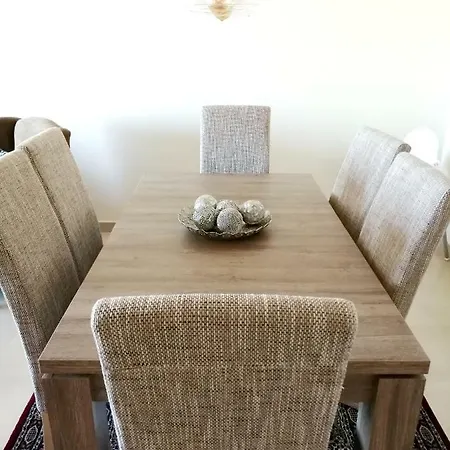 Rotunda Salgueiro Maia Apartman